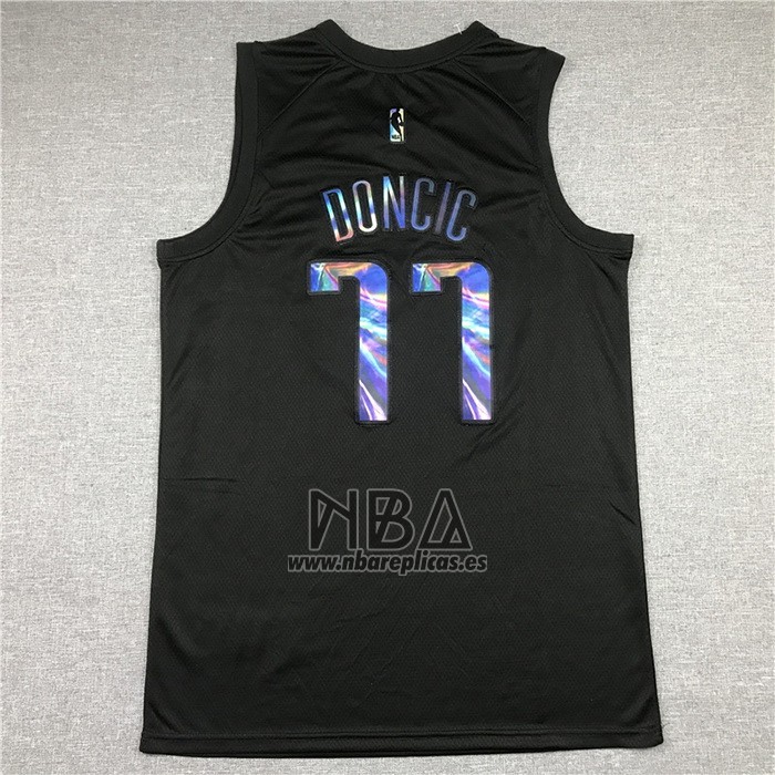 Camiseta Dallas Mavericks Luka Doncic NO 77 Iridescent Logo Negro